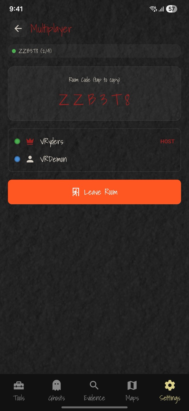 PhasmoSync multiplayer room with a shareable room code and connected players